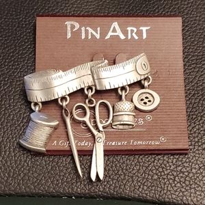 Sewing Pin by Pin Art/ Spoontiques